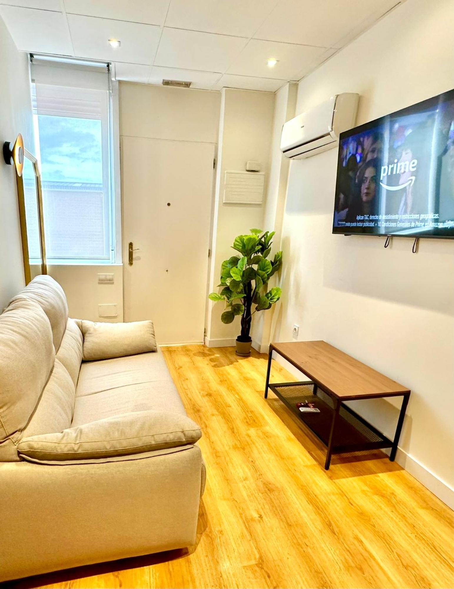 מדריד Apartamentos Noviembre מראה חיצוני תמונה