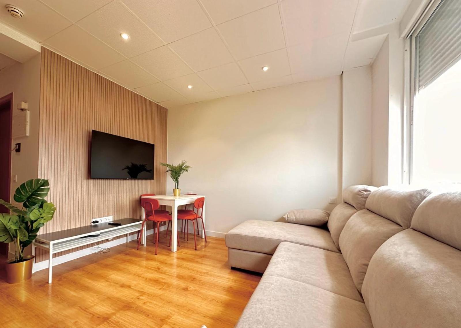 מדריד Apartamentos Noviembre מראה חיצוני תמונה