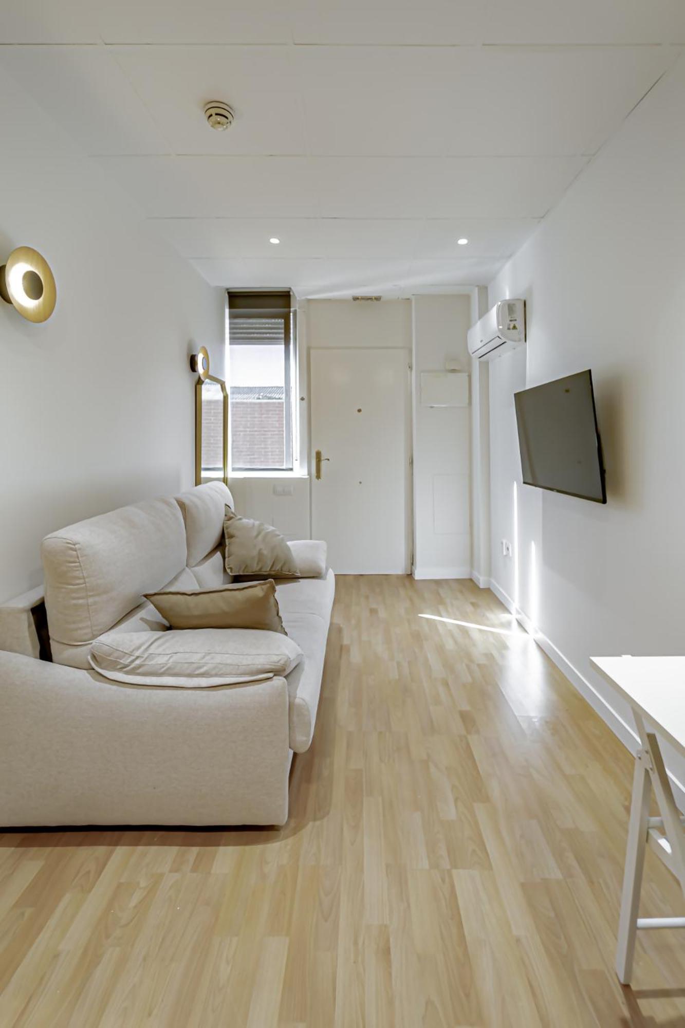 מדריד Apartamentos Noviembre מראה חיצוני תמונה
