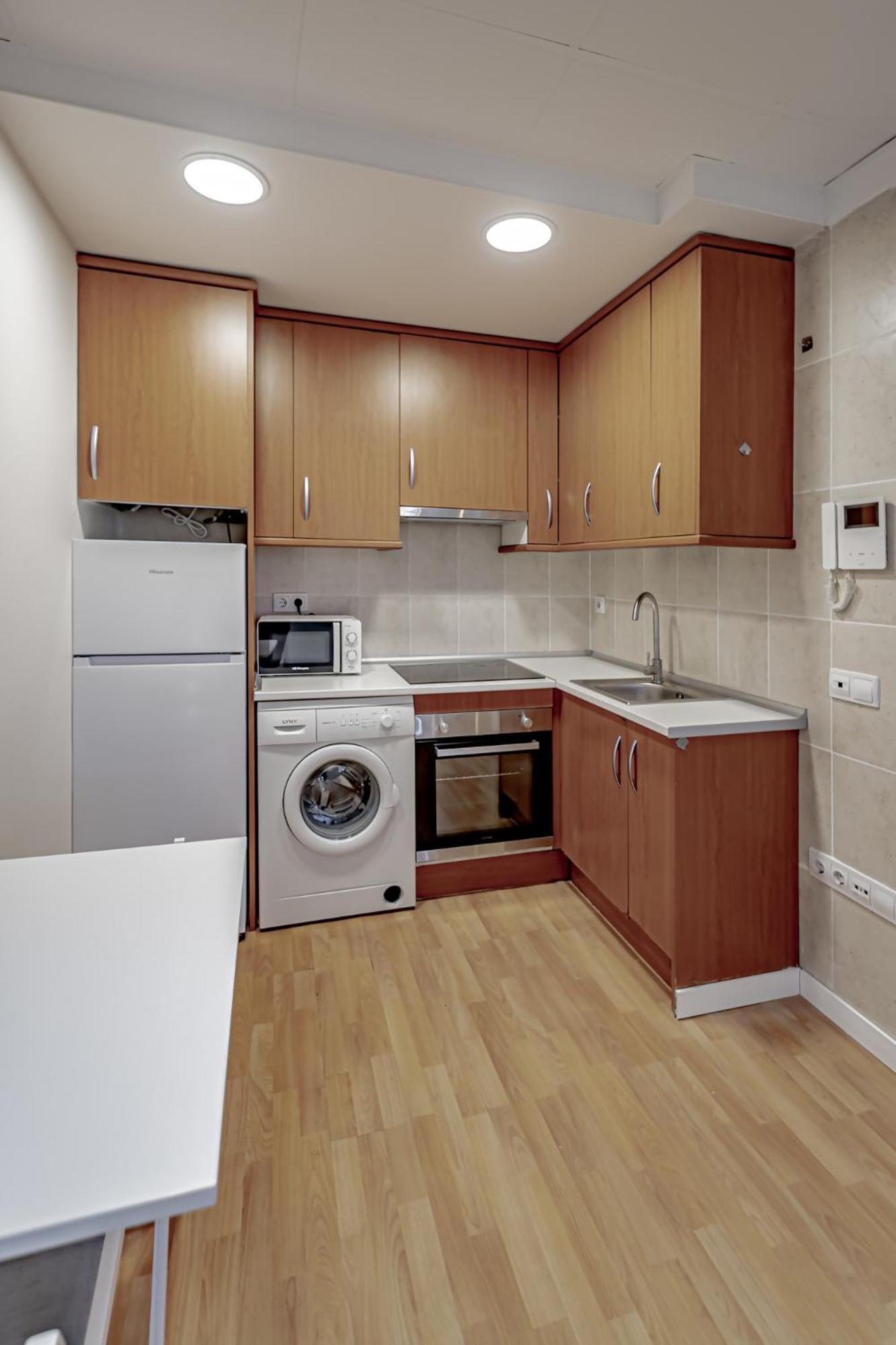 מדריד Apartamentos Noviembre מראה חיצוני תמונה