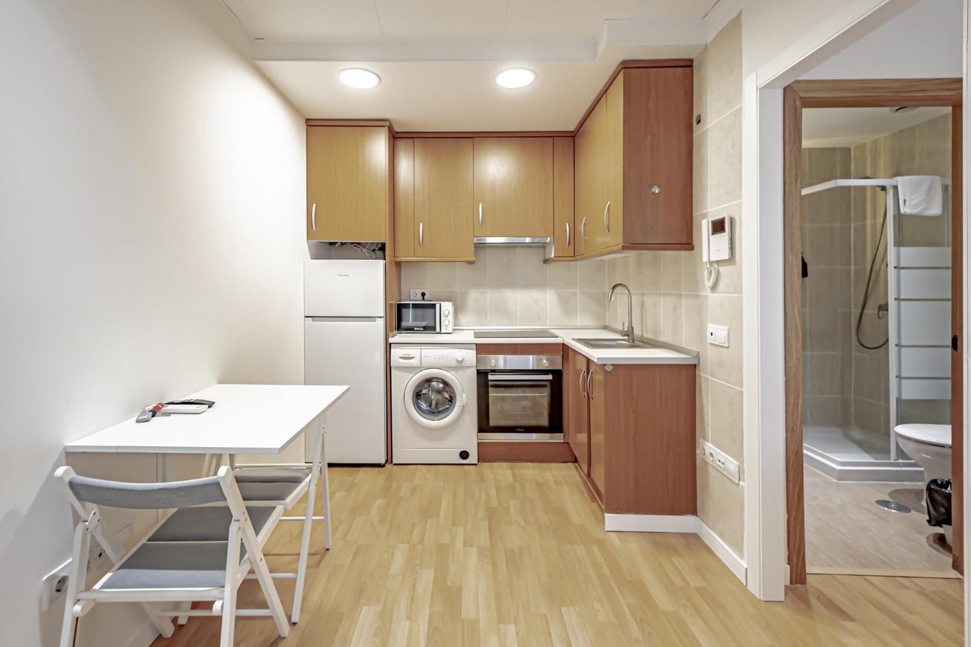 מדריד Apartamentos Noviembre מראה חיצוני תמונה