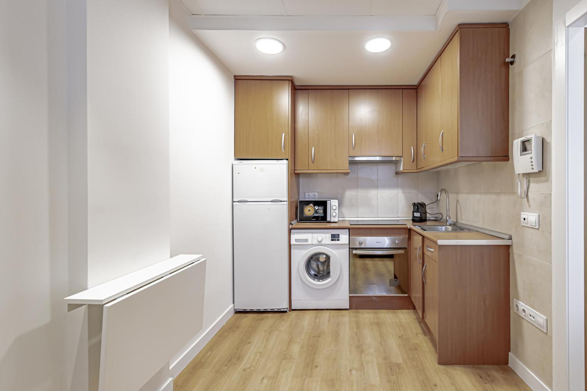 מדריד Apartamentos Noviembre מראה חיצוני תמונה