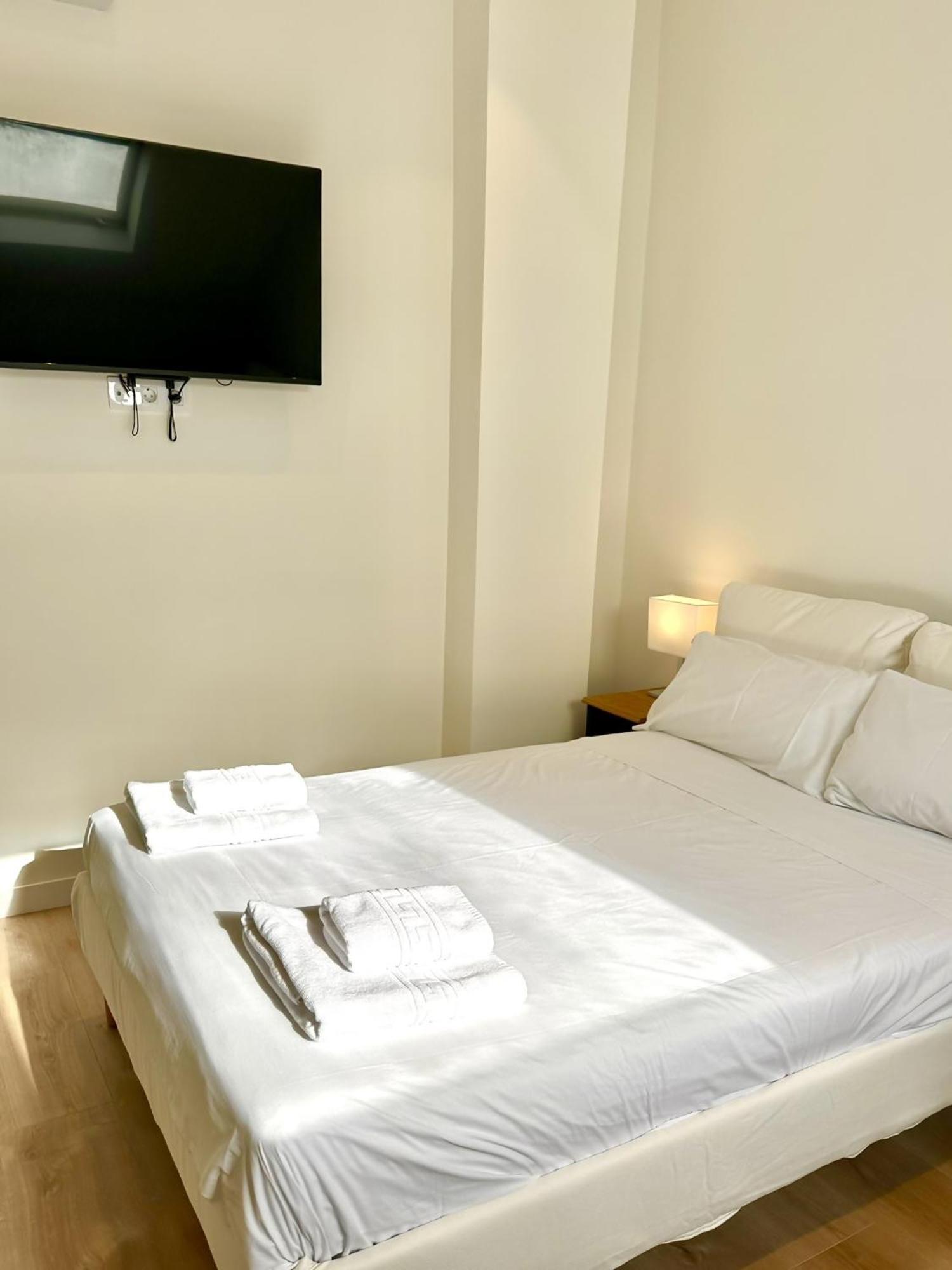 מדריד Apartamentos Noviembre מראה חיצוני תמונה