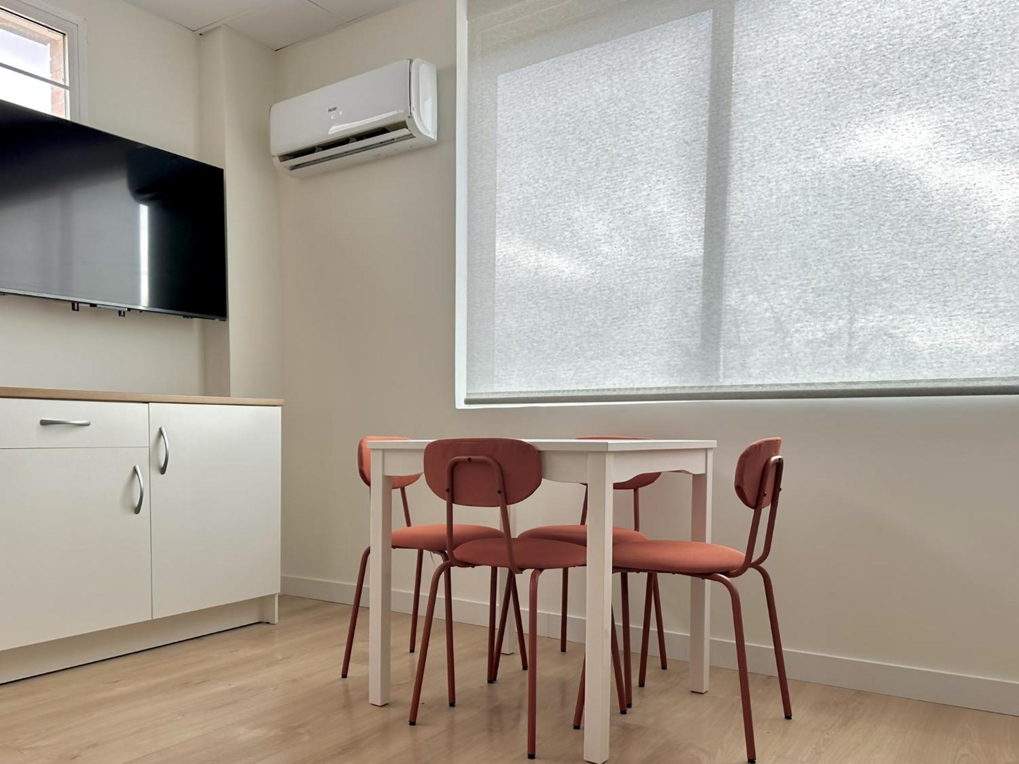 מדריד Apartamentos Noviembre מראה חיצוני תמונה
