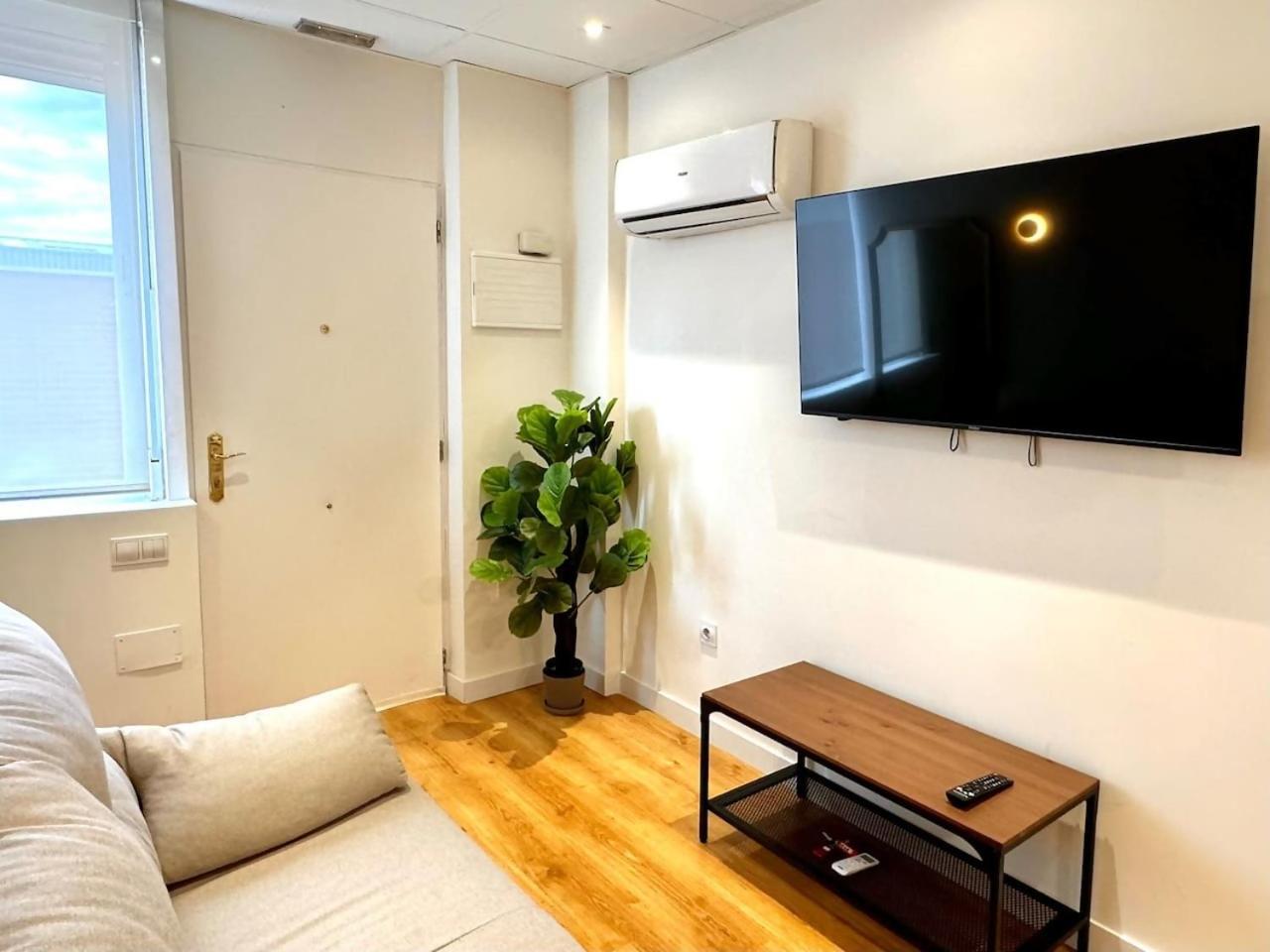 מדריד Apartamentos Noviembre מראה חיצוני תמונה
